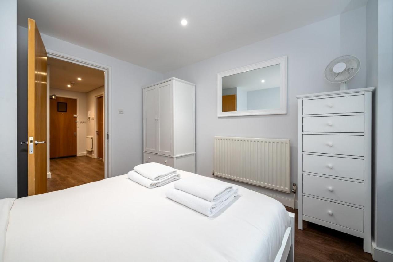 Modern & Spacious 2 Bedroom In Central 런던 외부 사진
