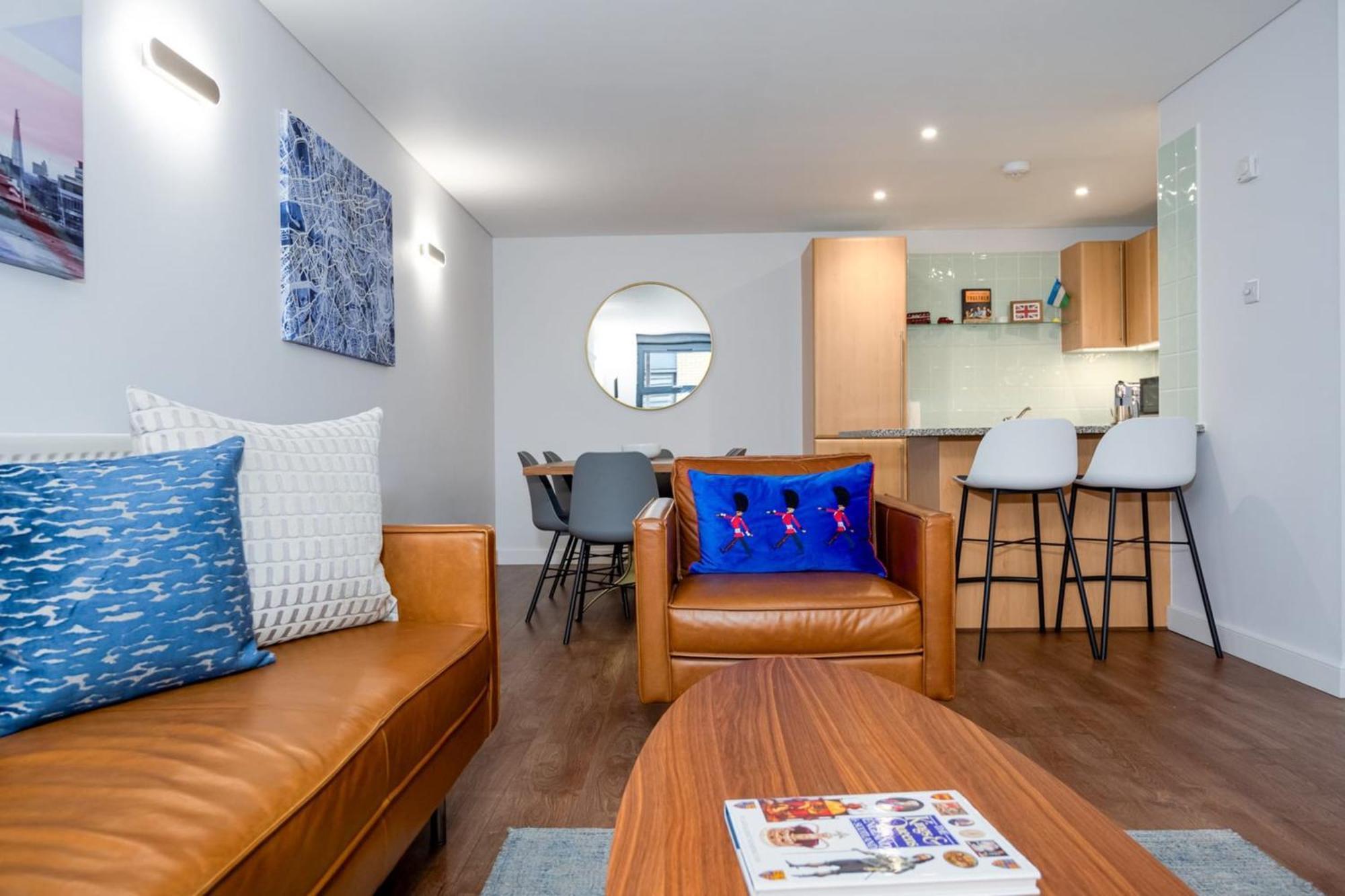 Modern & Spacious 2 Bedroom In Central 런던 외부 사진